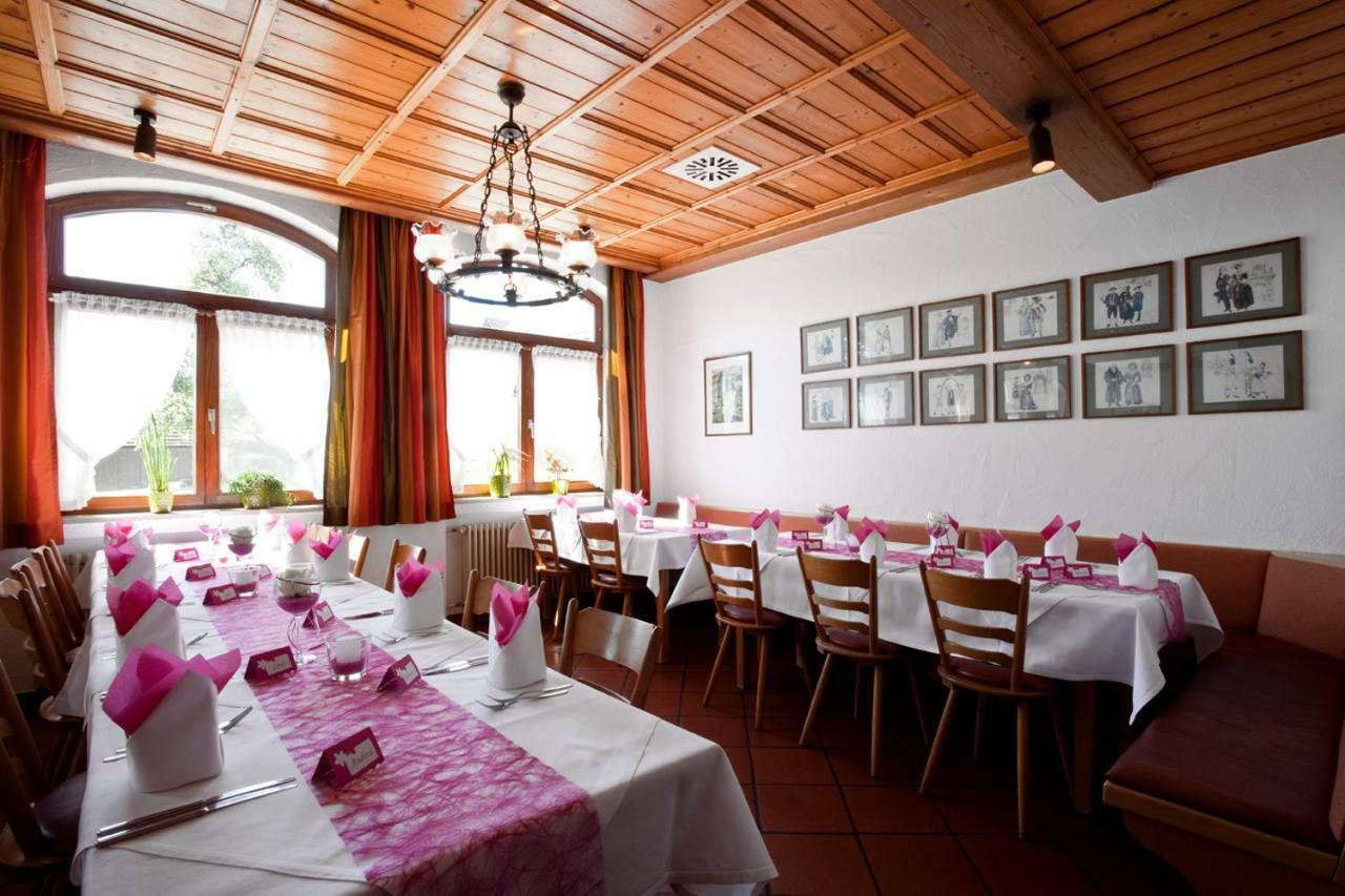 Hotel-Gasthof Roessle Ulm Bagian luar foto